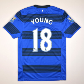 Manchester United 2011 - 2012 Away Shirt #18 Young  (Excellent) S