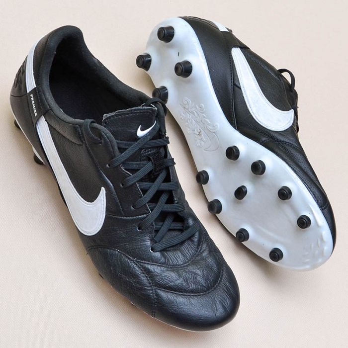 Nike 2021 Premier III FG AT5889 010 Boots Very good UK 9 for sale Vintage Sports Fashion