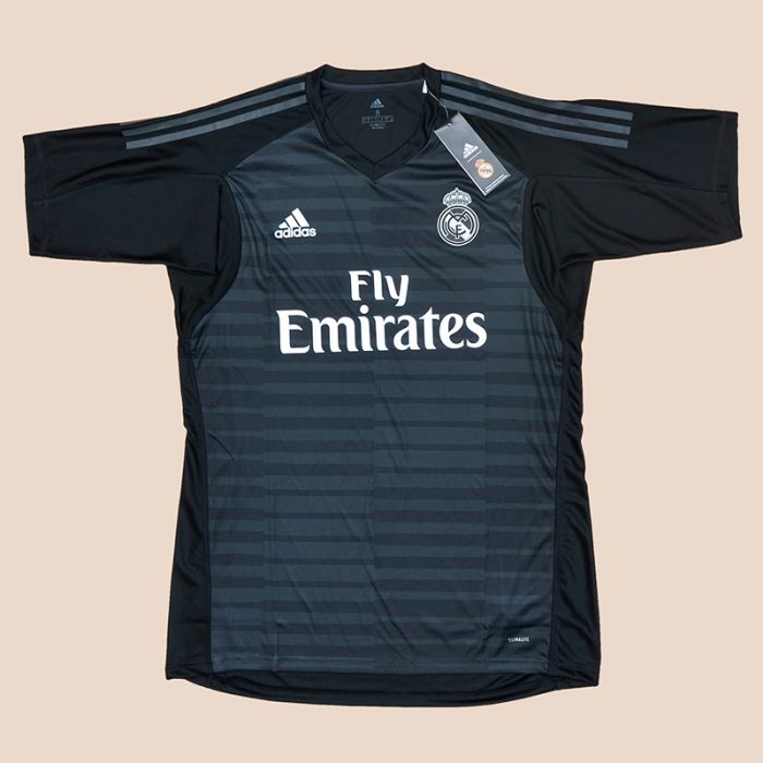 Real madrid black kit 2019 online