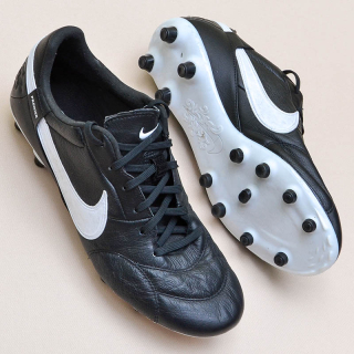 Nike 2021 Premier III FG AT5889-010 Boots (Very good) UK 9