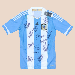 Argentina 2011 - 2013 'BNWT' Signed TechFit Home Shirt (New with defects) L (8)