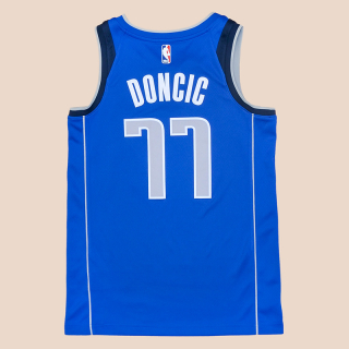 Dallas Mavericks NBA Basketball Shirt #77 Doncic (Very good) M